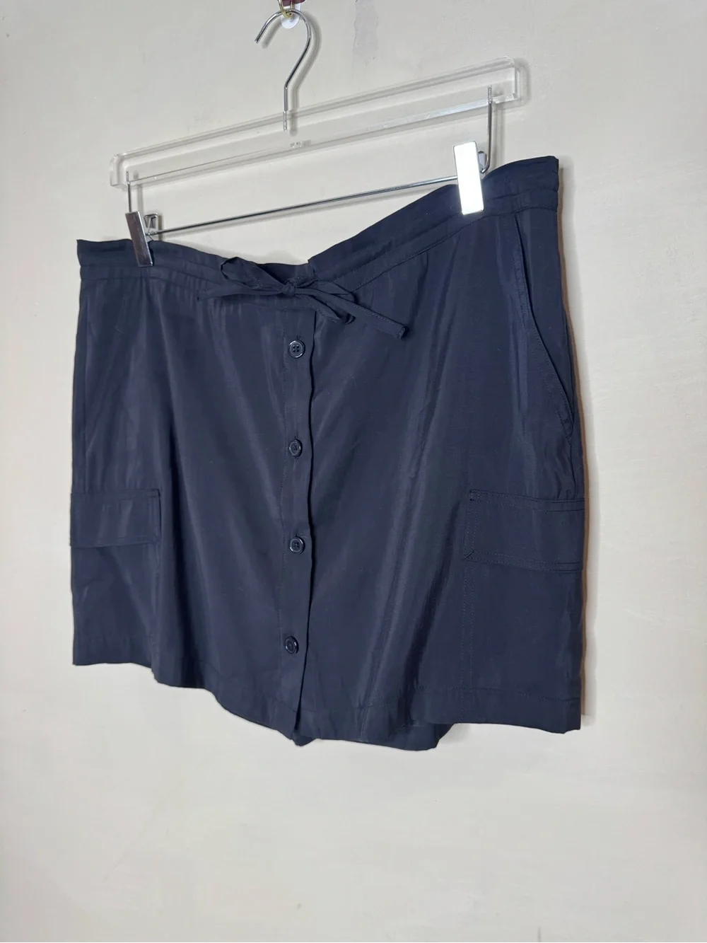 CAbi Black Skort with Tie Waist and Flap Pockets size medium